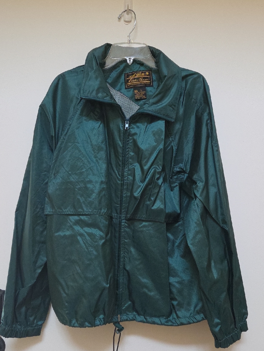 Eddie Bauer Men's Forest Green Lightweight Windbreaker Jacket